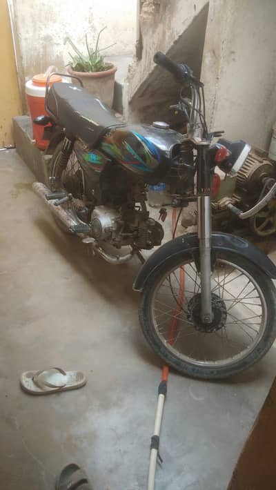 Unique 70cc 2019
