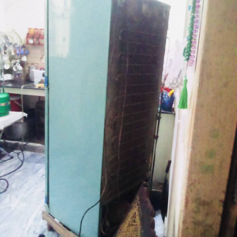 Refrigerator 1
