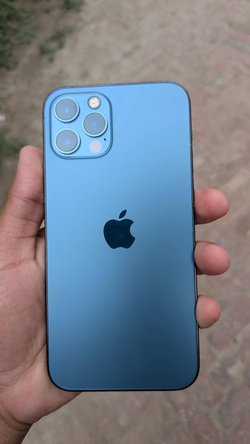 iphone 12 pro 4