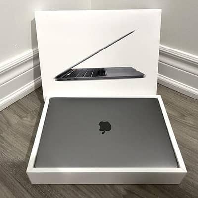 MacBook m1 air 2020 -  with Original Apple Charger - 10/10 condition