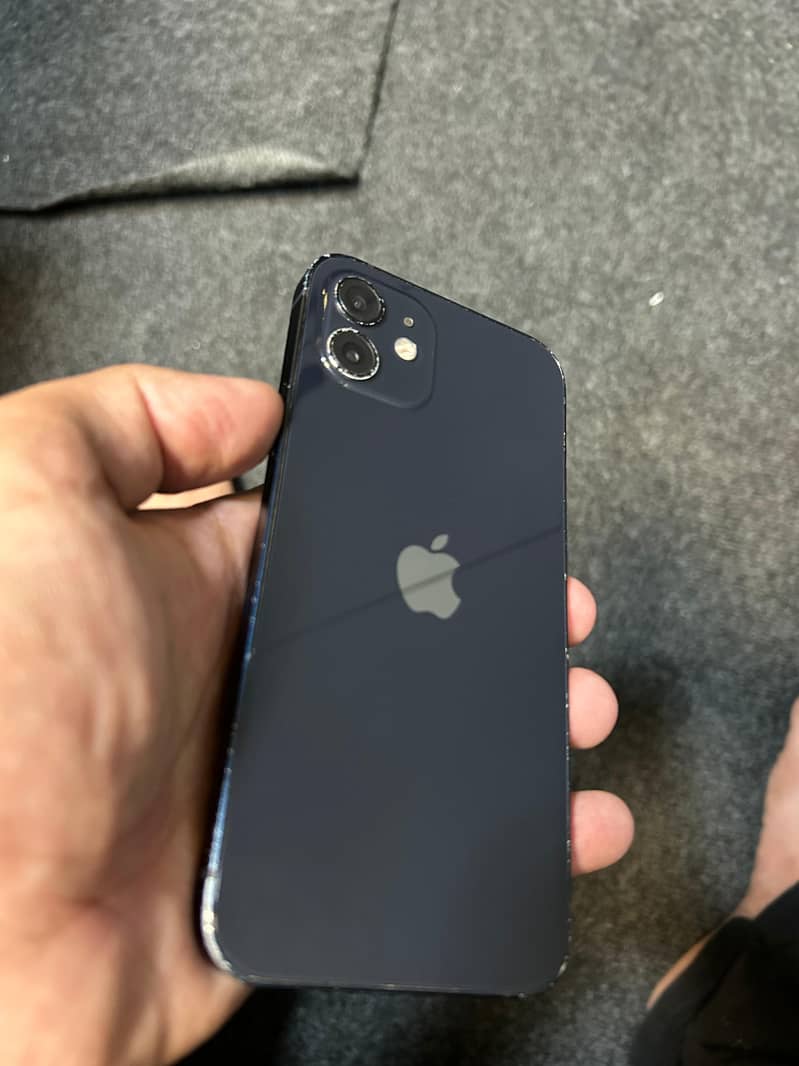 Apple iPhone 12 2