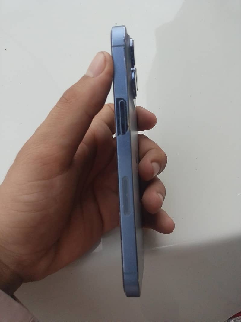 Apple iPhone 13 Pro 1