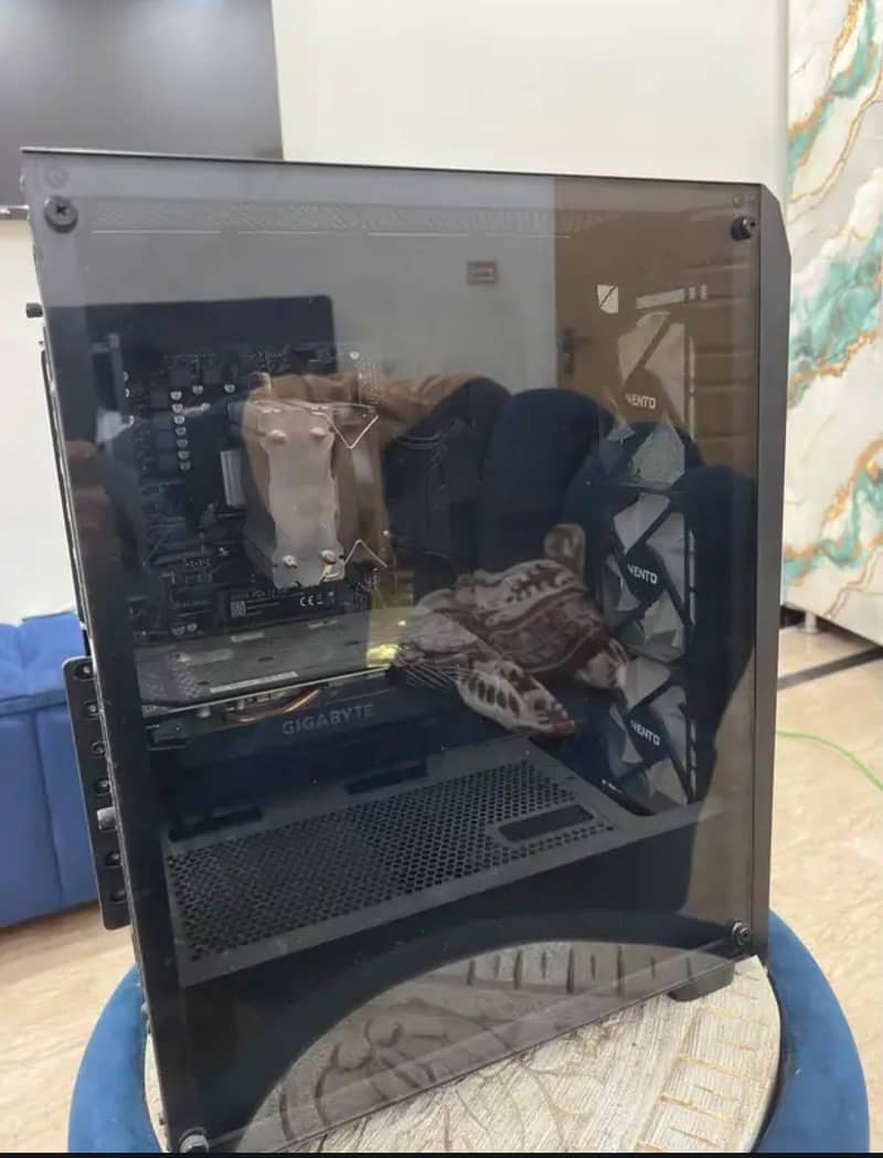 FAST GAMING PC SETUP! 8