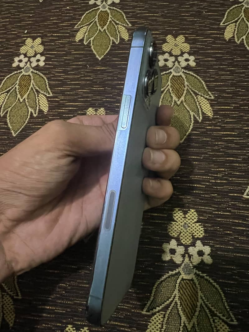 Iphone 13 pro max 4