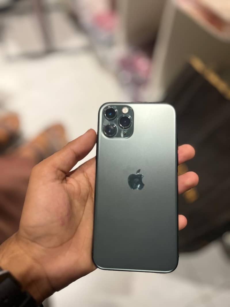 Apple iPhone 11 Pro 1