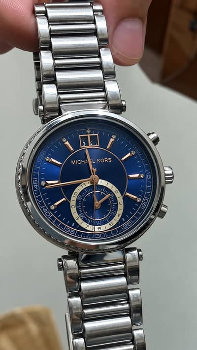 Michael Kors women watch new condition for sale