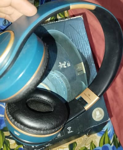 JBL T8 Wireless headphones