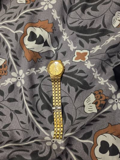 vintage citizen quartz watch from 1993