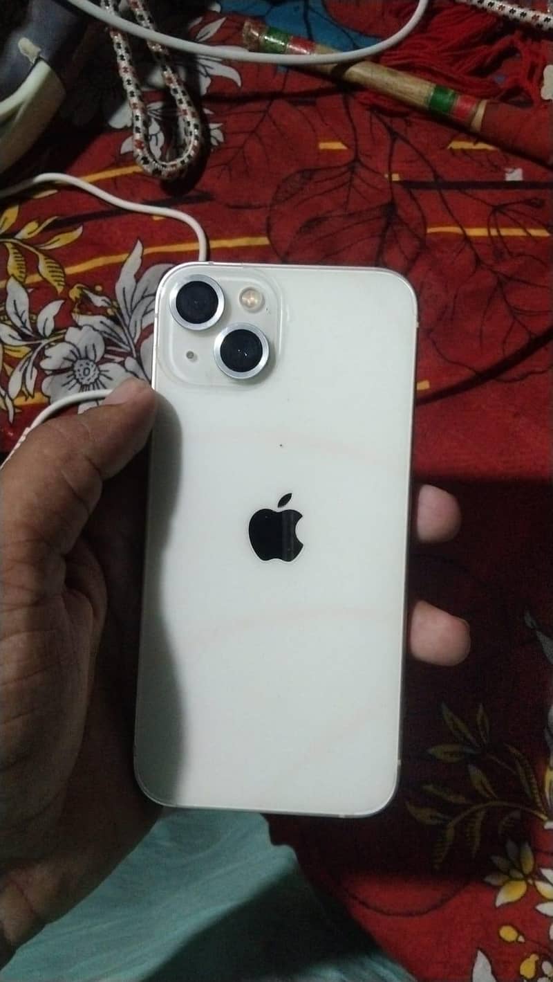 Apple iPhone 13 0