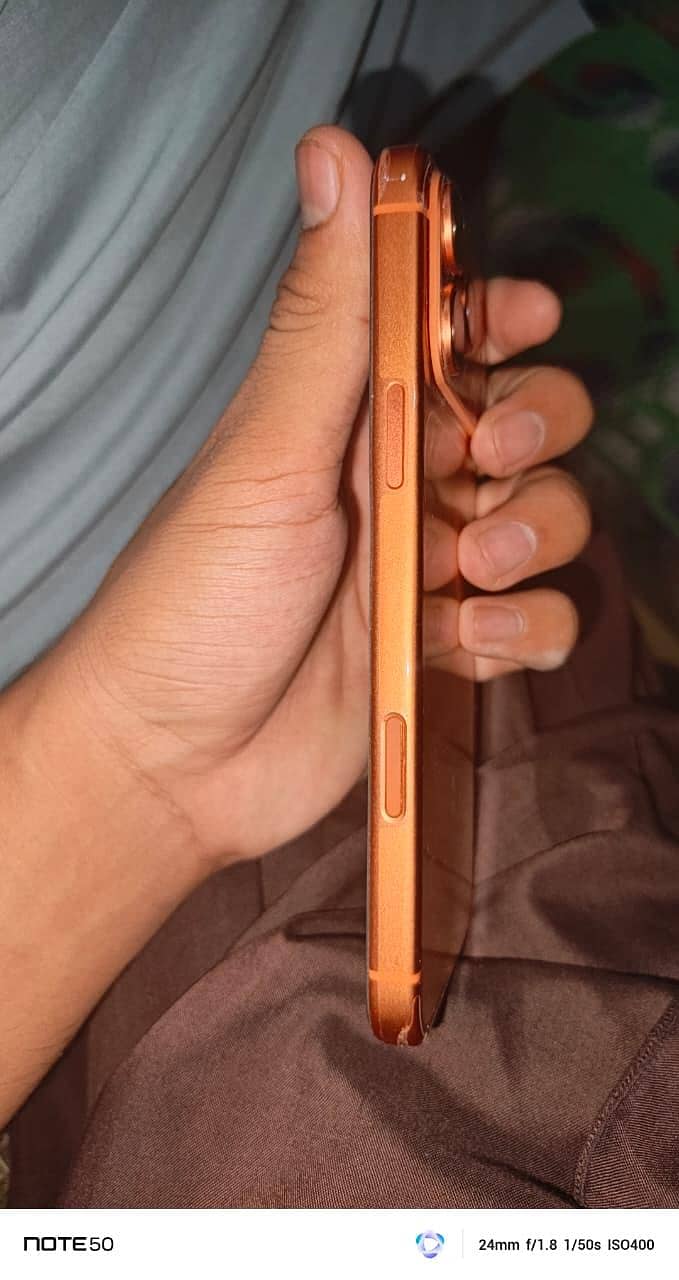 Apple iPhone 17 Pro Max 4