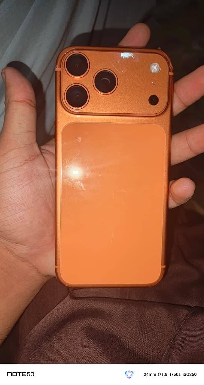 Apple iPhone 17 Pro Max 5