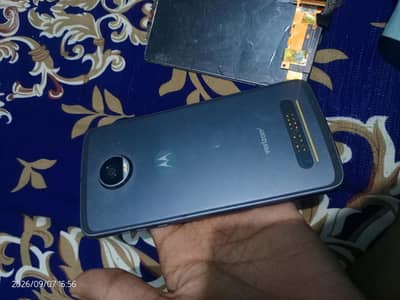 Motorola Moto Z2 Play 4/64GB – Panel Damaged – For Repair/Parts