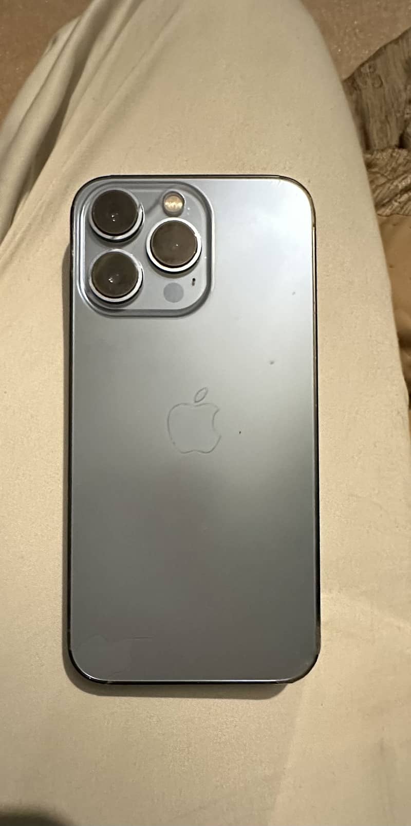 Apple iPhone 13 Pro 3