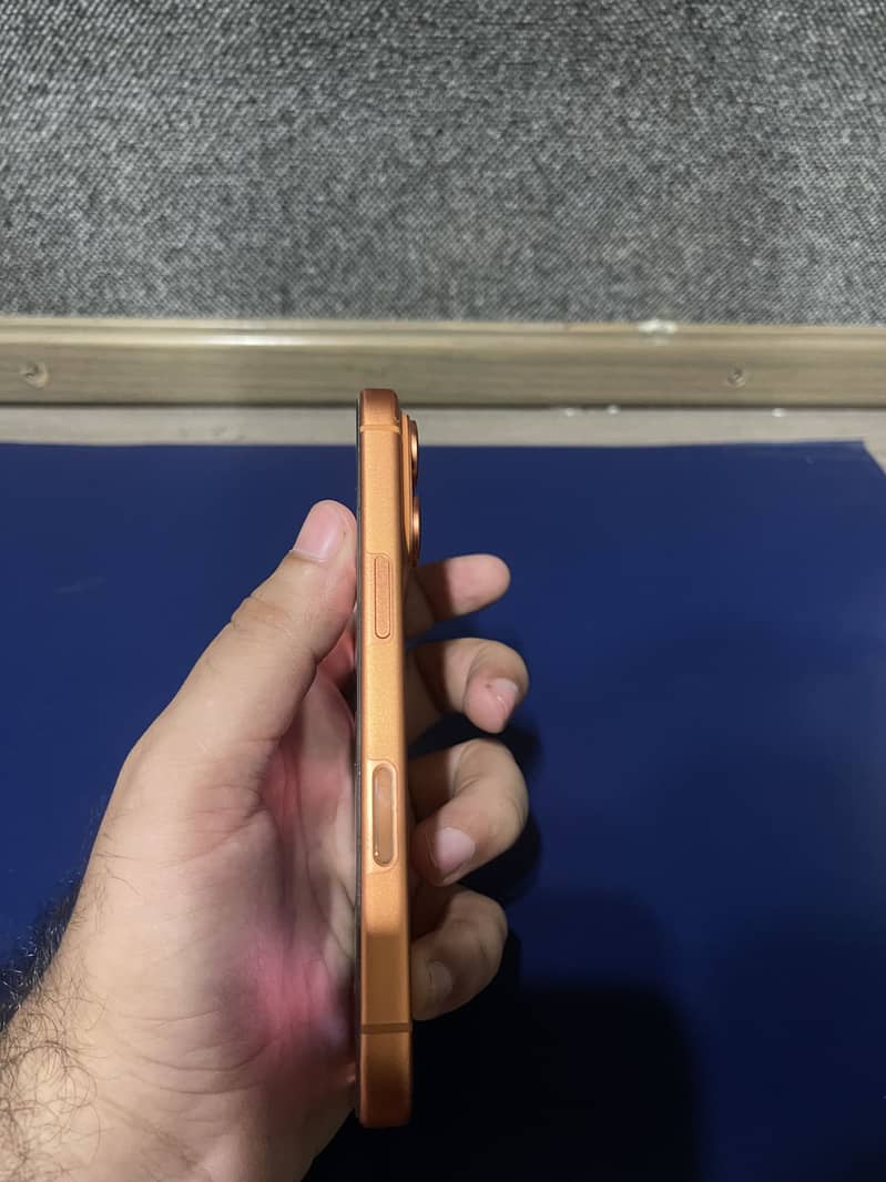 Apple iPhone 17 Pro 1