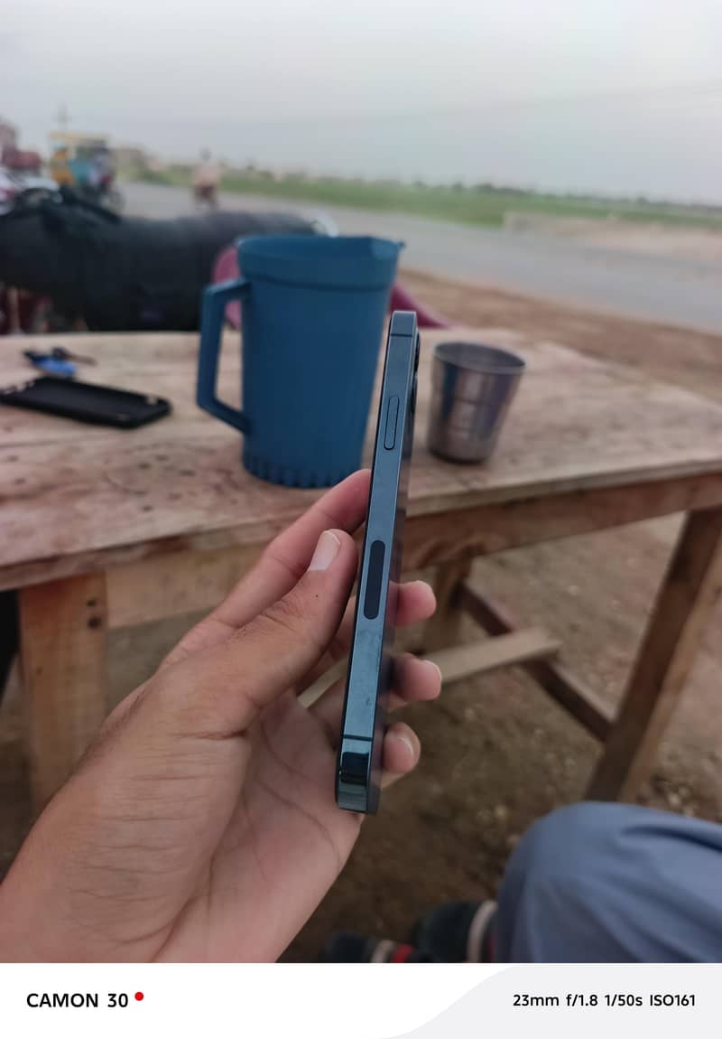 Apple iPhone 12 Pro 3
