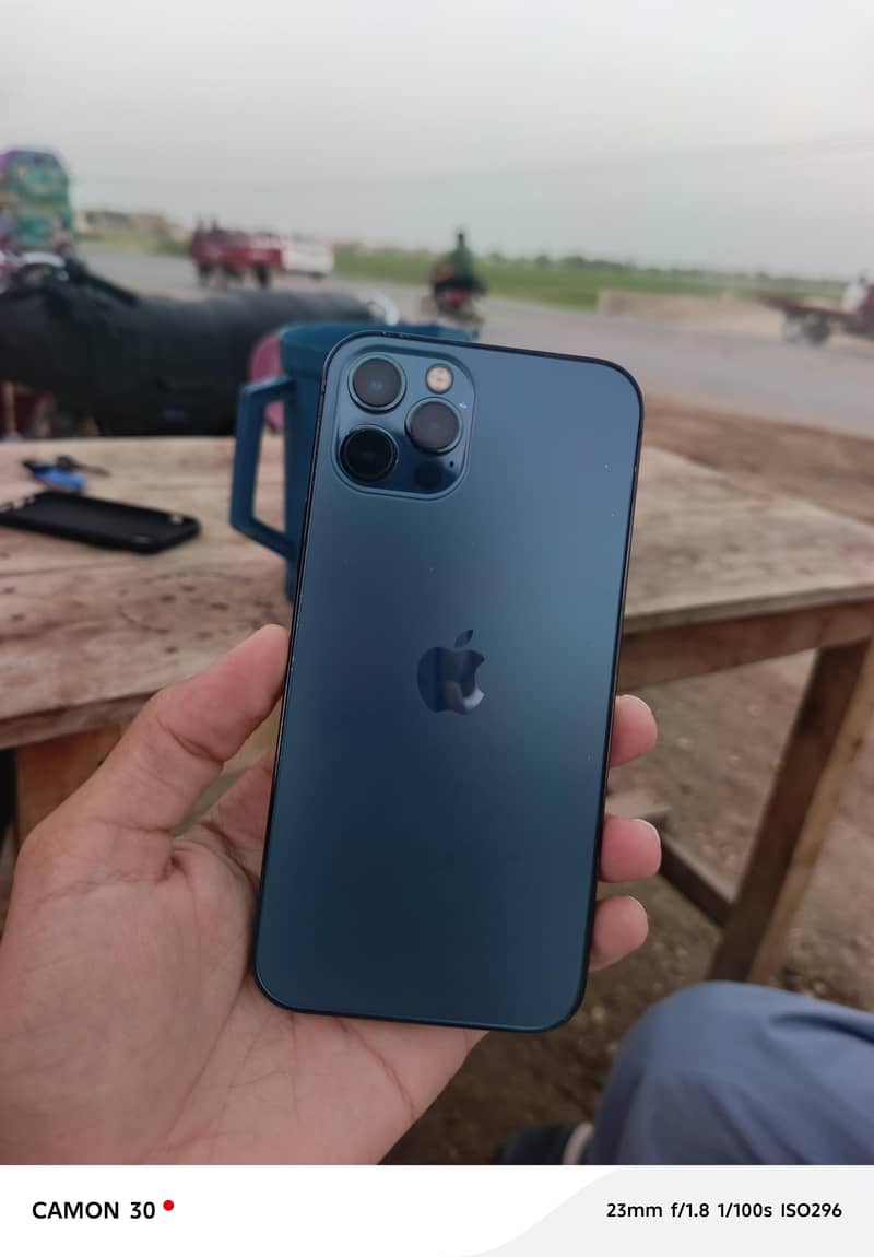 Apple iPhone 12 Pro 4