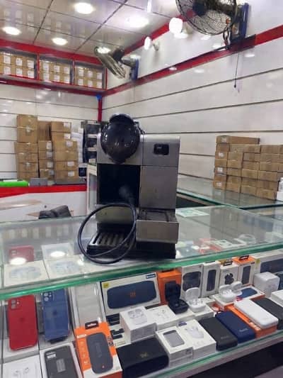 De'longhi Nespresso Lattissima Coffee Machine