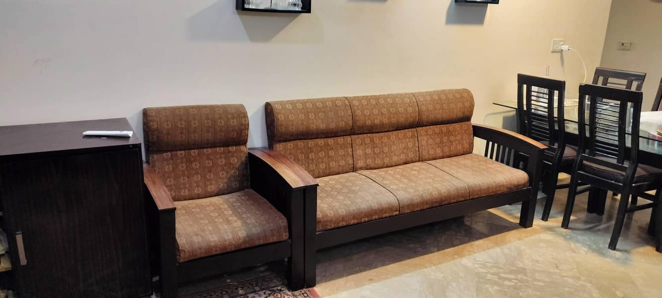 wood structure sofa 0