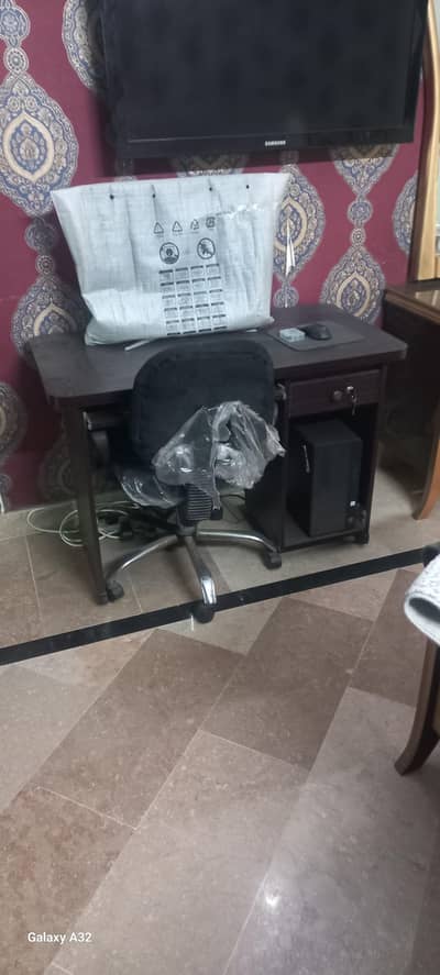 Computer Table