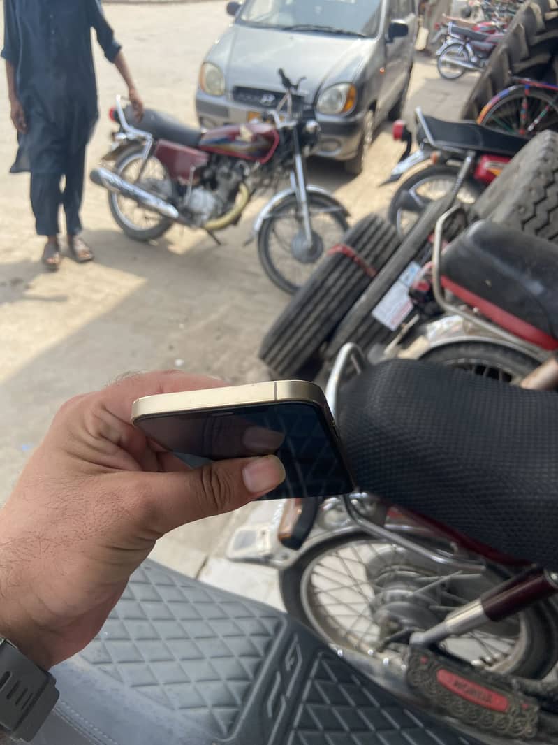 Apple iPhone 12 Pro 14