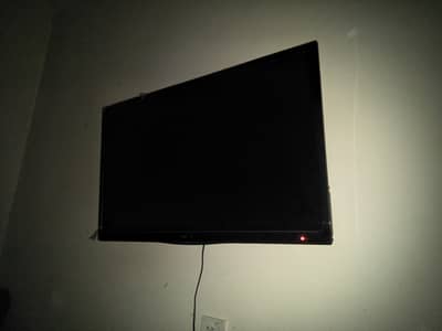 SAMG 42" Slim LED TV Model Z-16022