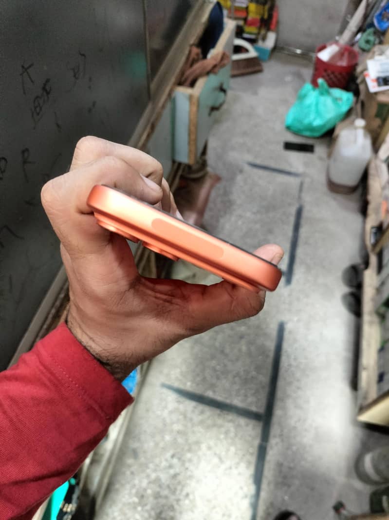 Apple iPhone 17 Pro Max 1
