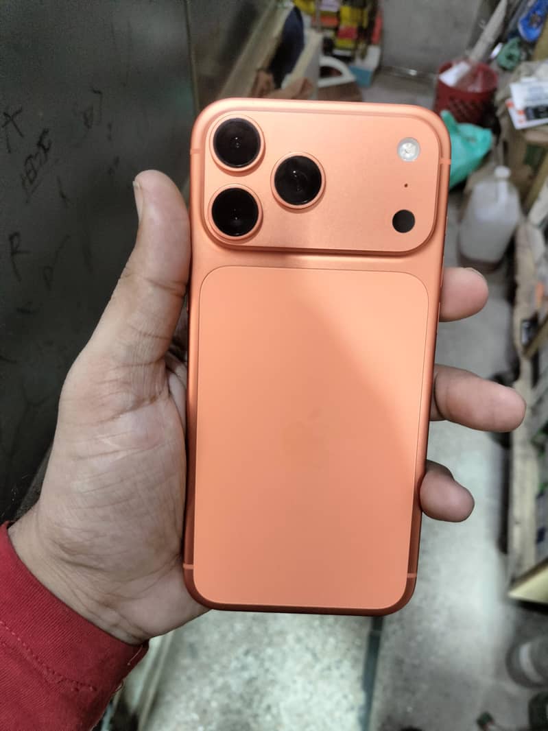 Apple iPhone 17 Pro Max 2