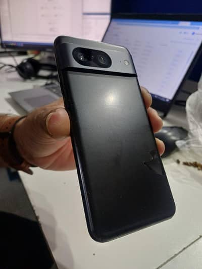 pixel 8 excellent condition 9/10