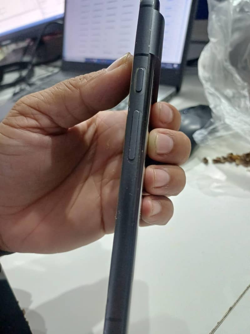 pixel 8 excellent condition 9/10 2