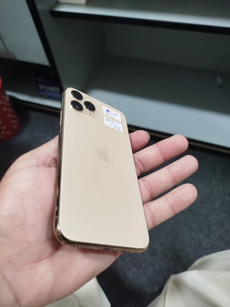 Apple iPhone 11 Pro 2