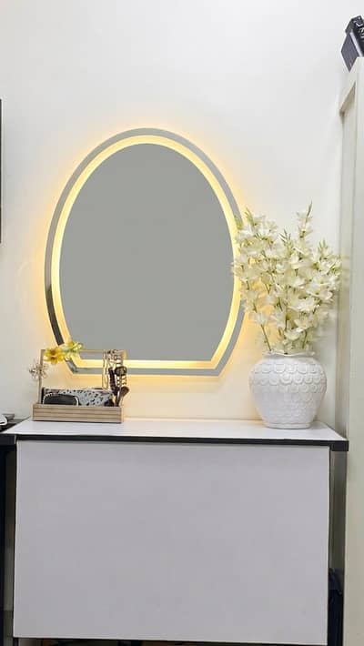 LED Lighted Mirror – Stylish & Elegant