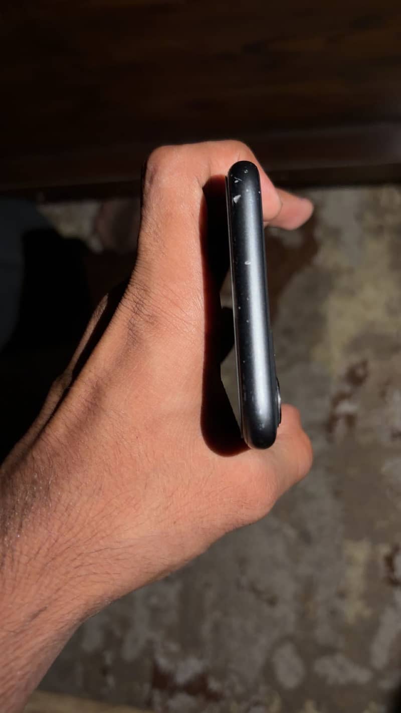 Apple iPhone 11 6
