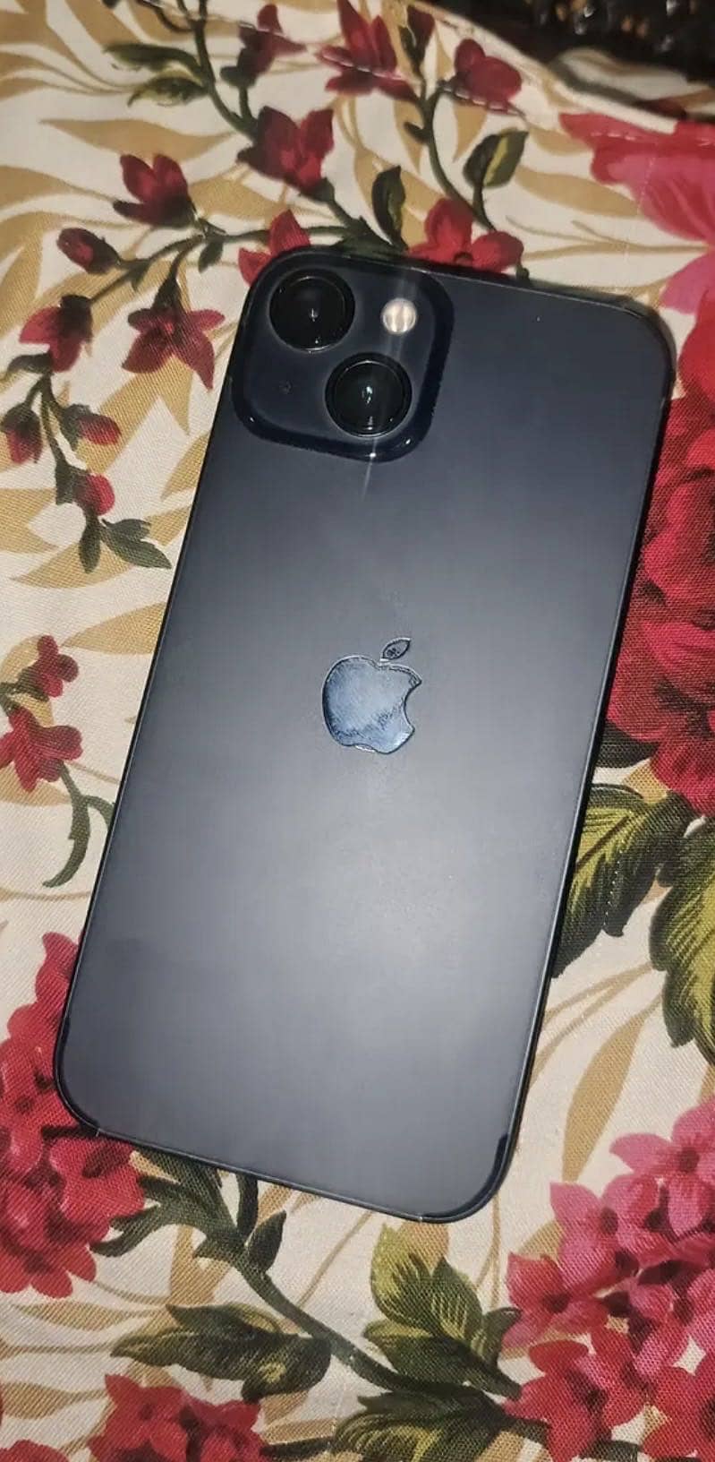 Apple iPhone 13 1