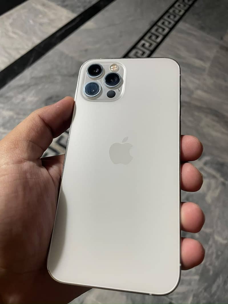 Apple iPhone 12 Pro 1