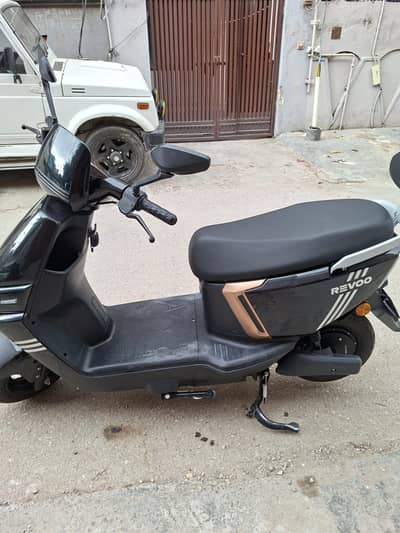 Revoo A12 Graphene electric bike