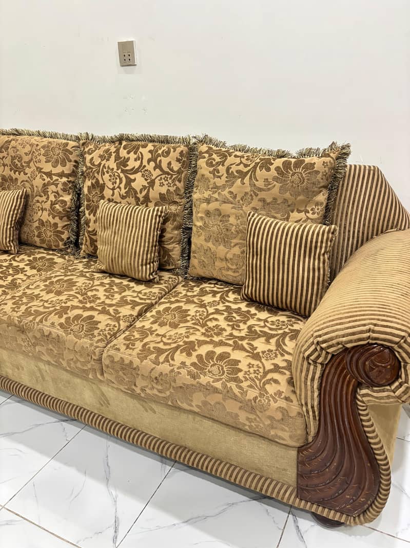 7 seater sofa set 0