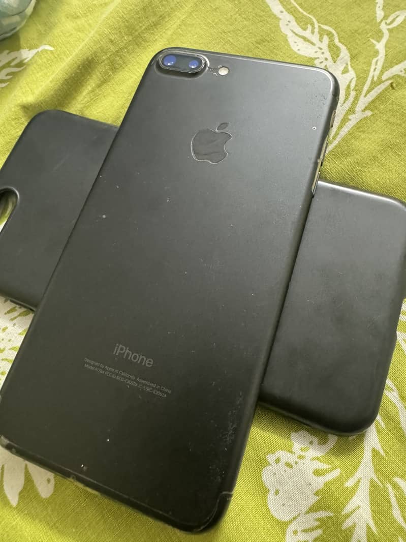 Apple iPhone 7 Plus 0