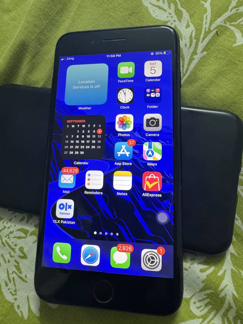 Apple iPhone 7 Plus 2