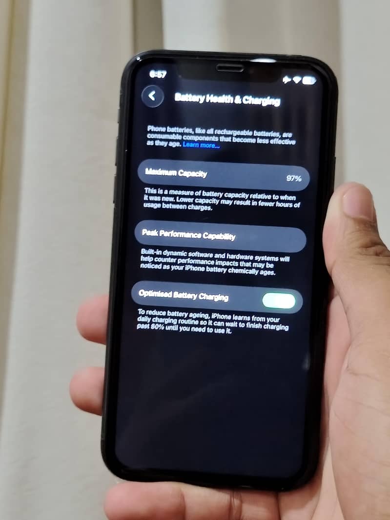 Apple iPhone 11 4