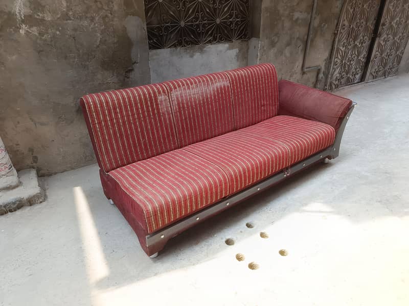 1sofa combed and one single sofa 5