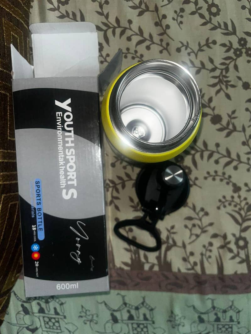 Water bottle 4