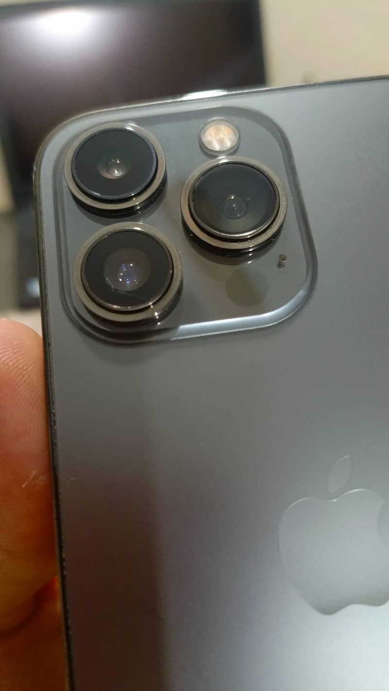 Apple iPhone 13 Pro 9