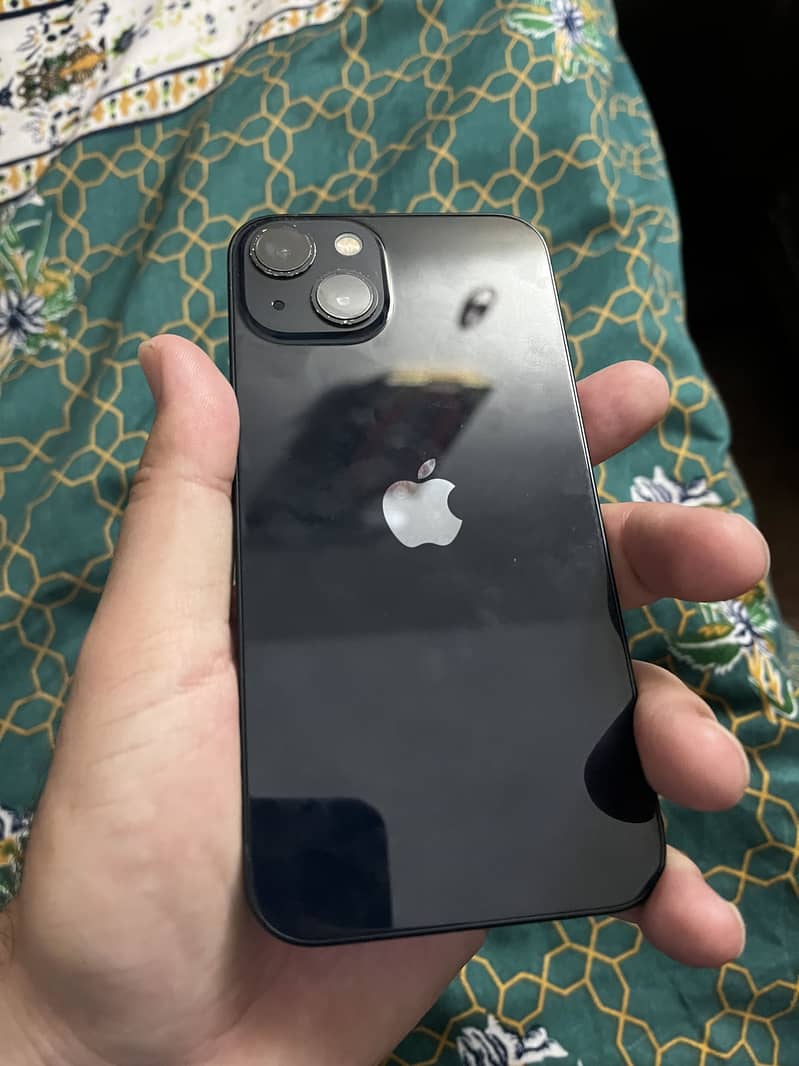 Apple iPhone 13 1