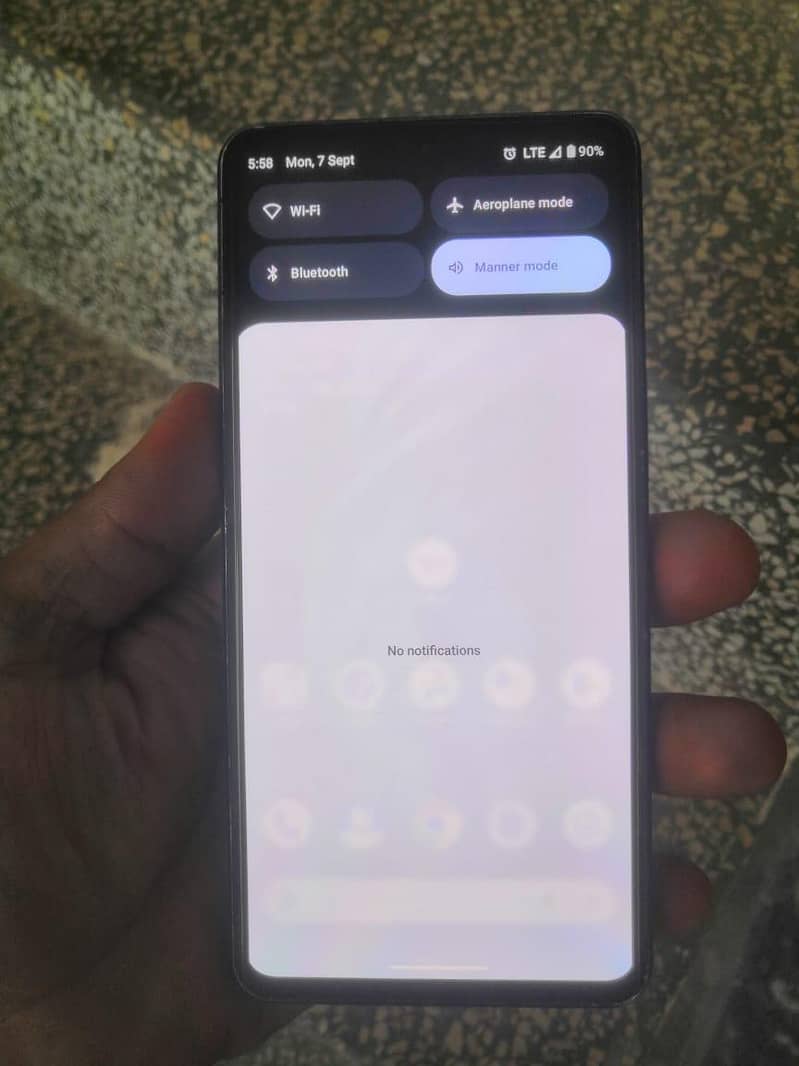 Sharp Aquos R7 3