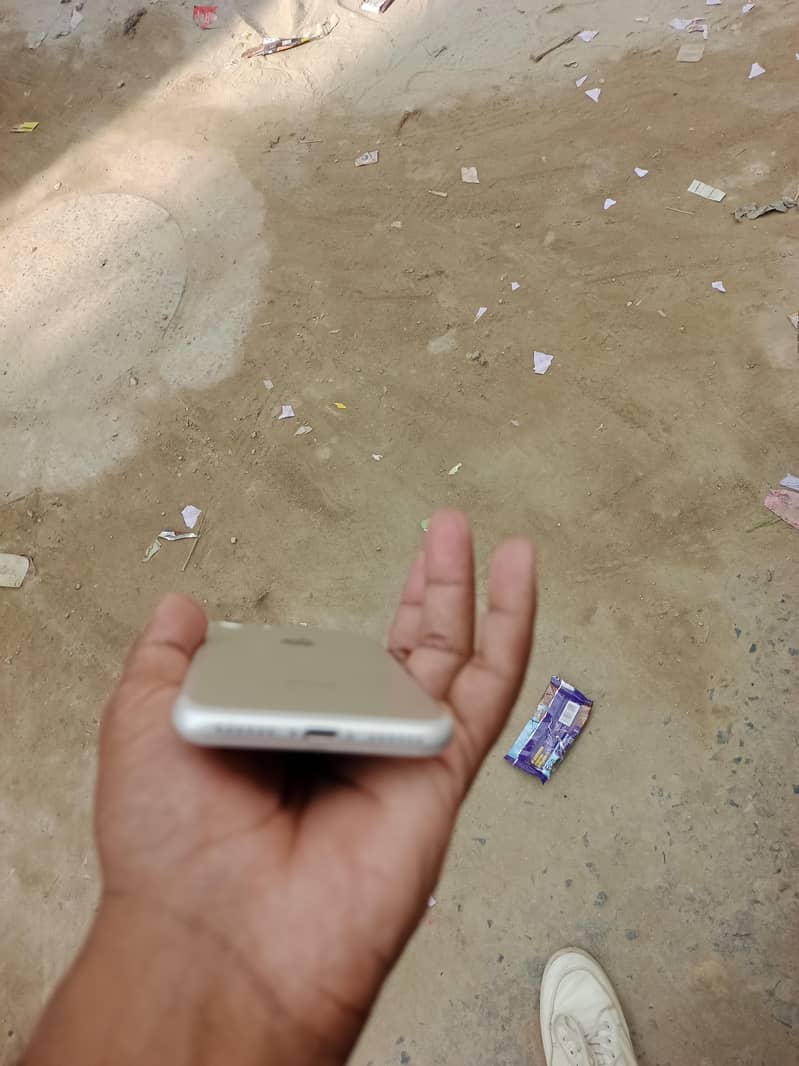 Apple iPhone 7 5