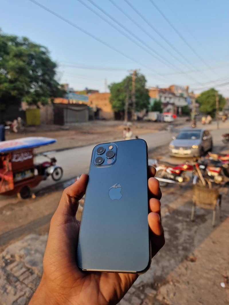 Apple iPhone 12 Pro 0