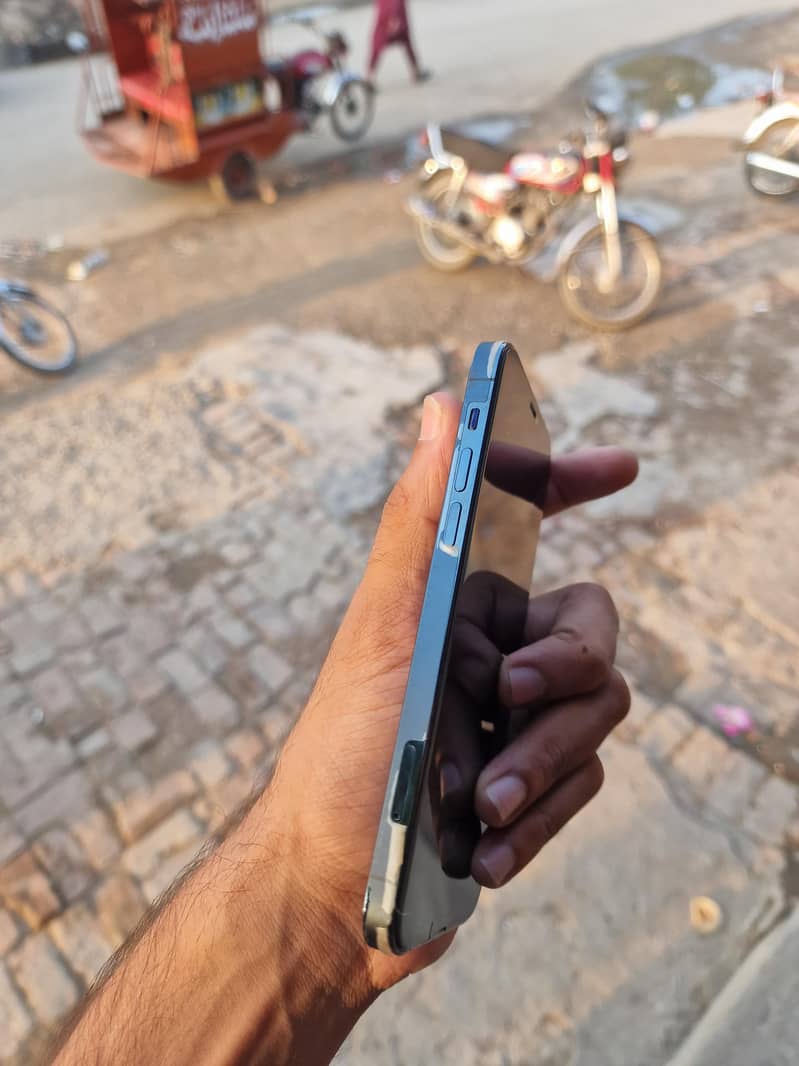 Apple iPhone 12 Pro 5
