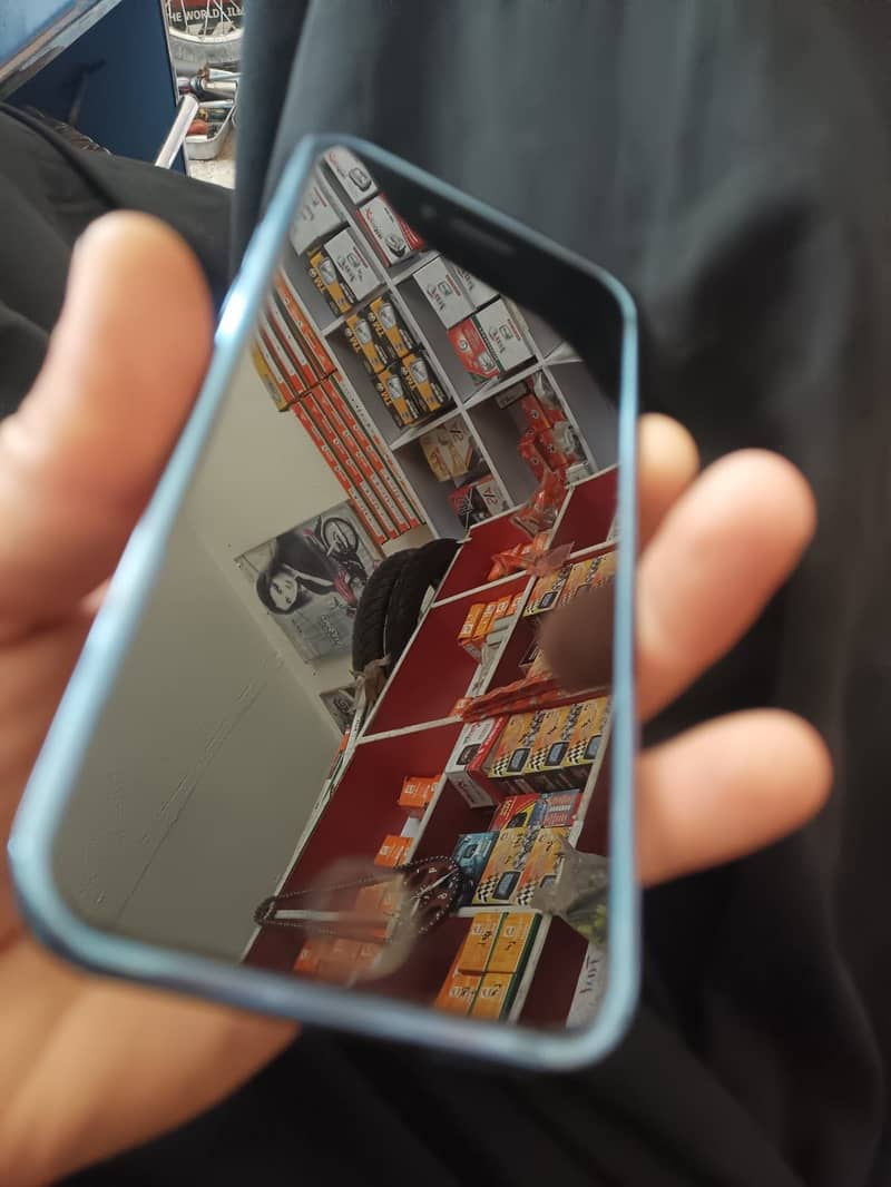 Apple iPhone 7 1