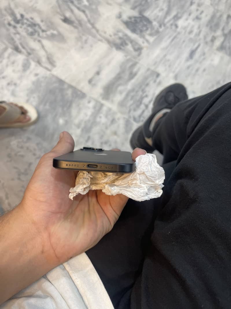 Apple iPhone 15 1