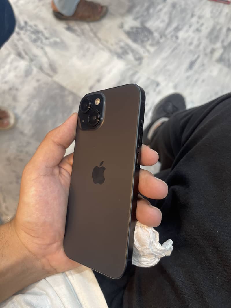 Apple iPhone 15 3